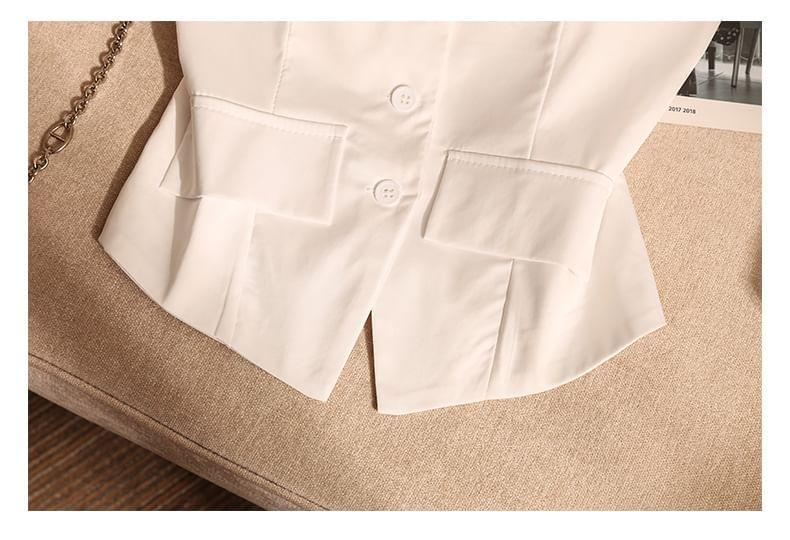 Sleeveless V-Neck Plain Button Down Cropped Vest Product Image