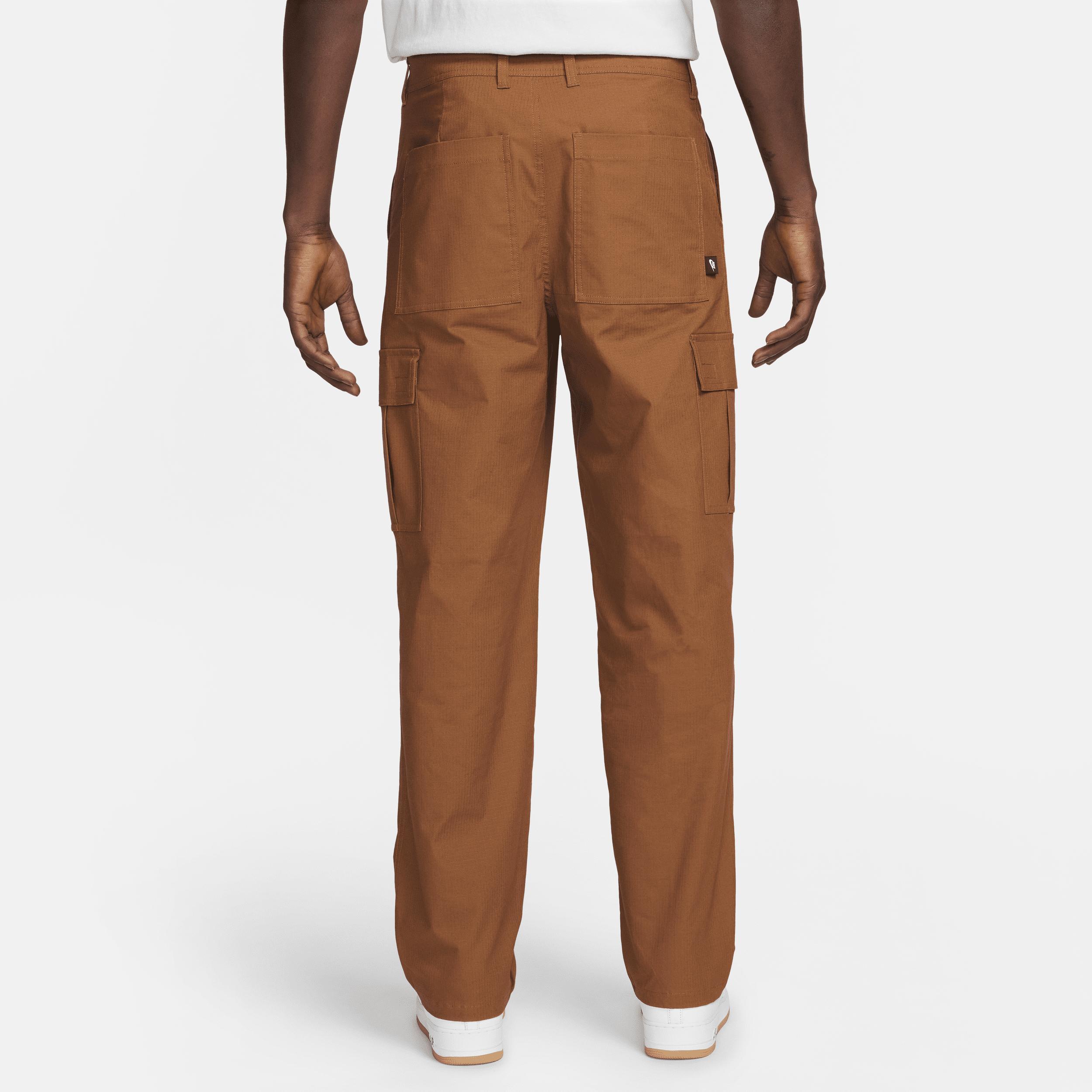 Nike Men's Club Cargo Pants Product Image