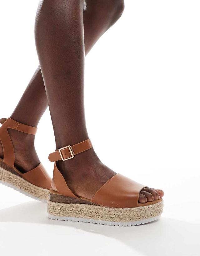 Truffle Collection flatform espadrilles in tan Product Image