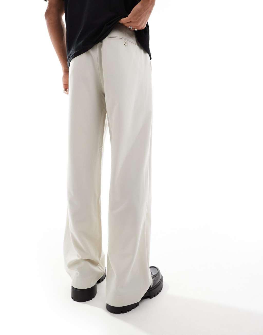 ONLY & SONS loose fit tailored pants in cream Product Image