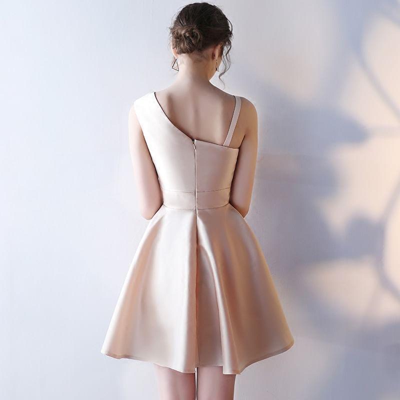 Sleeveless Asymmetrical Neck Plain Mini A-Line Cocktail Dress Product Image