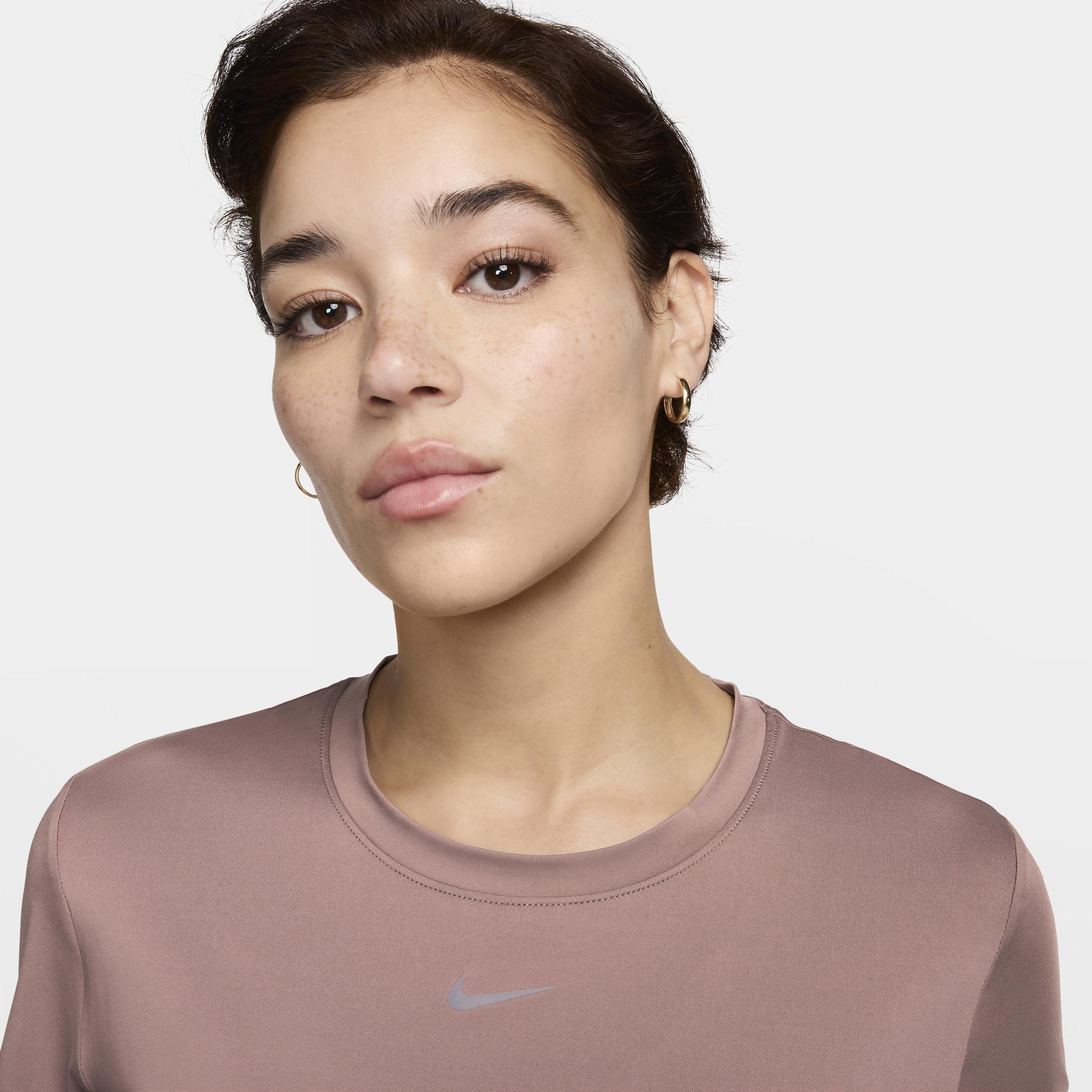 Nike Women's One Classic Dri-FIT Short-Sleeve Cropped Top Product Image