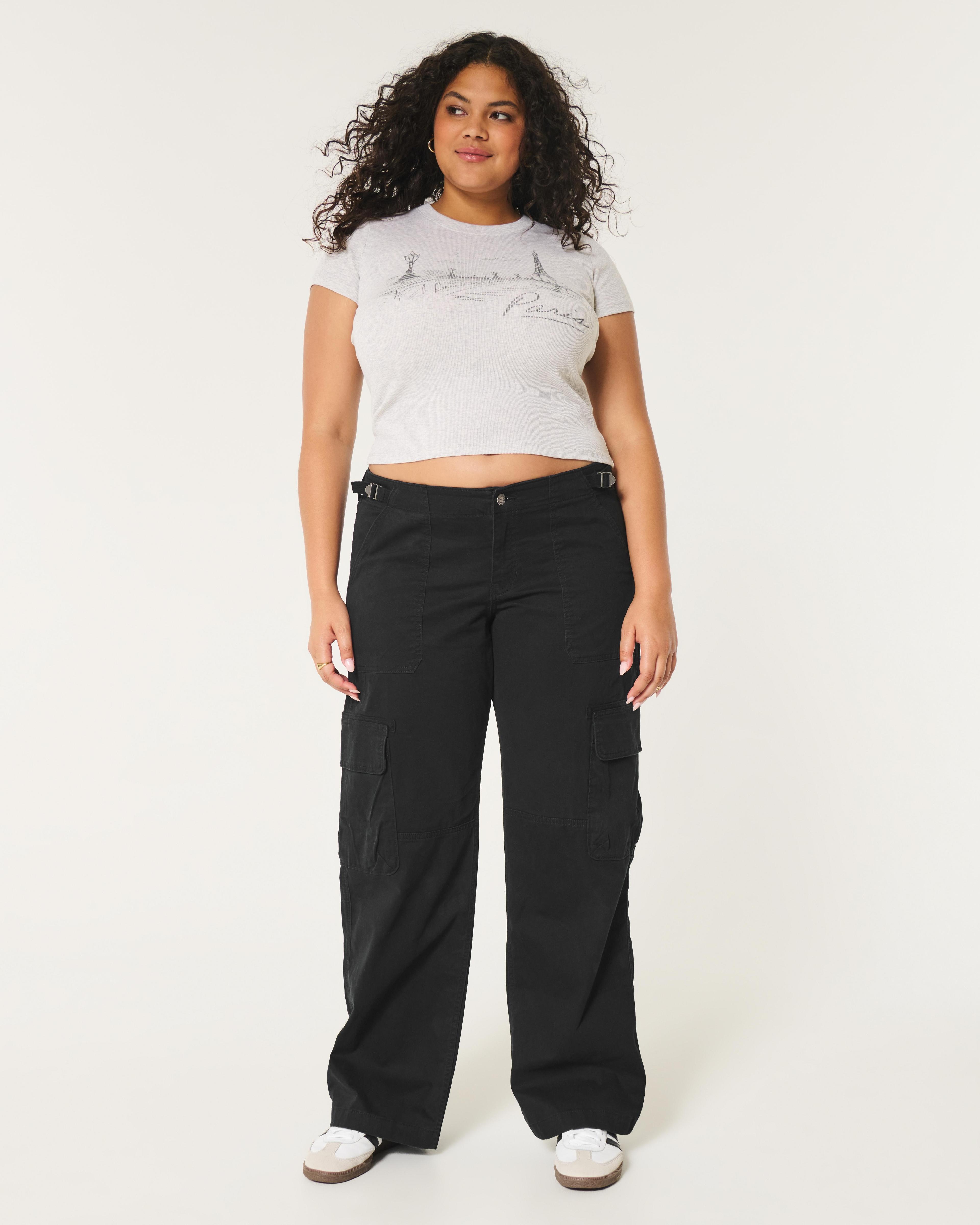 Low-Rise Baggy Cargo Pants Product Image