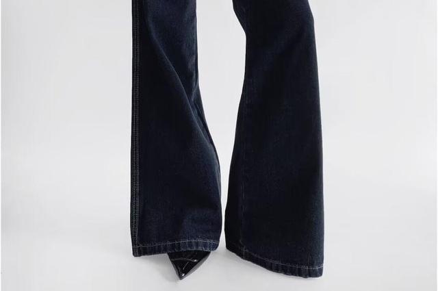 Low Rise Flared Jeans Product Image