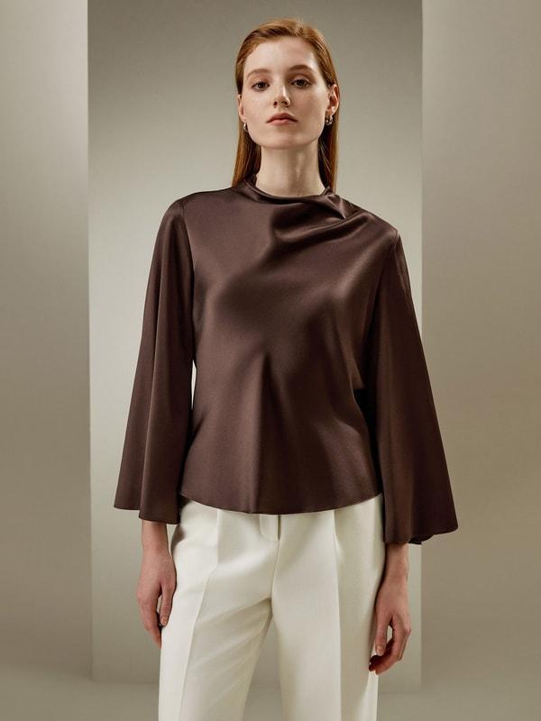 Bell sleeves minimalist silk top Product Image