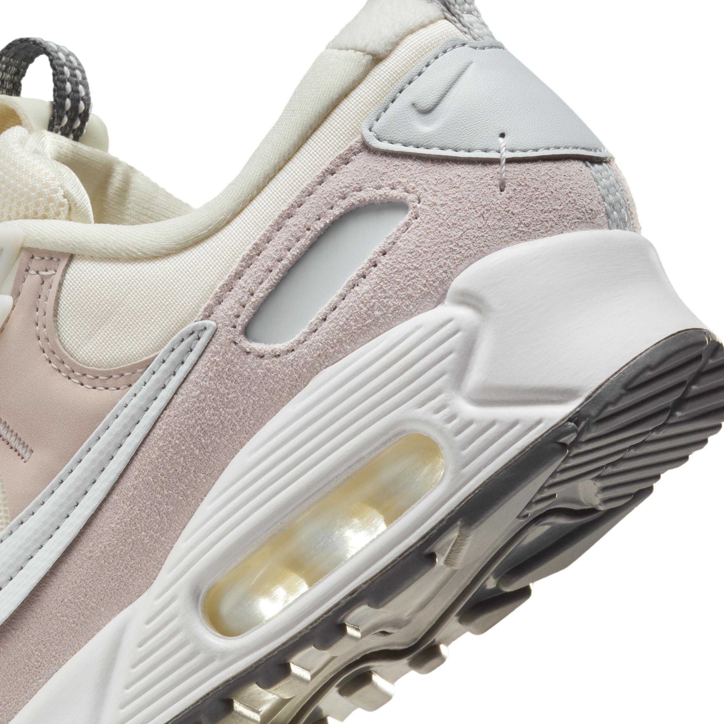 Nike Women's Air Max 90 Futura Shoes Product Image