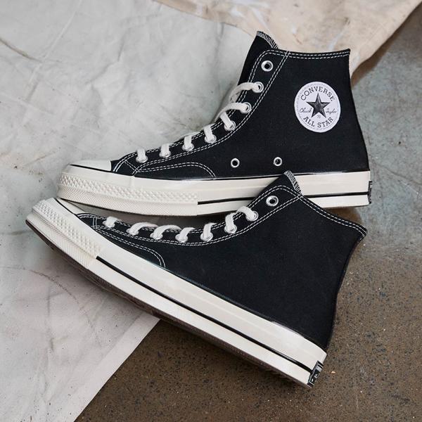 Mens Unisex Vintage Canvas Chuck 70 High-Top Canvas Sneakers Product Image