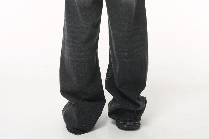 Mid Rise Washed Wide Leg Jeans Product Image