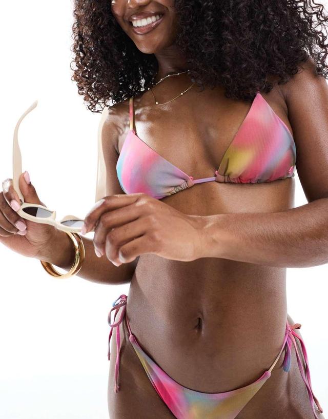 Pull&Bear bikini top in pink print Product Image