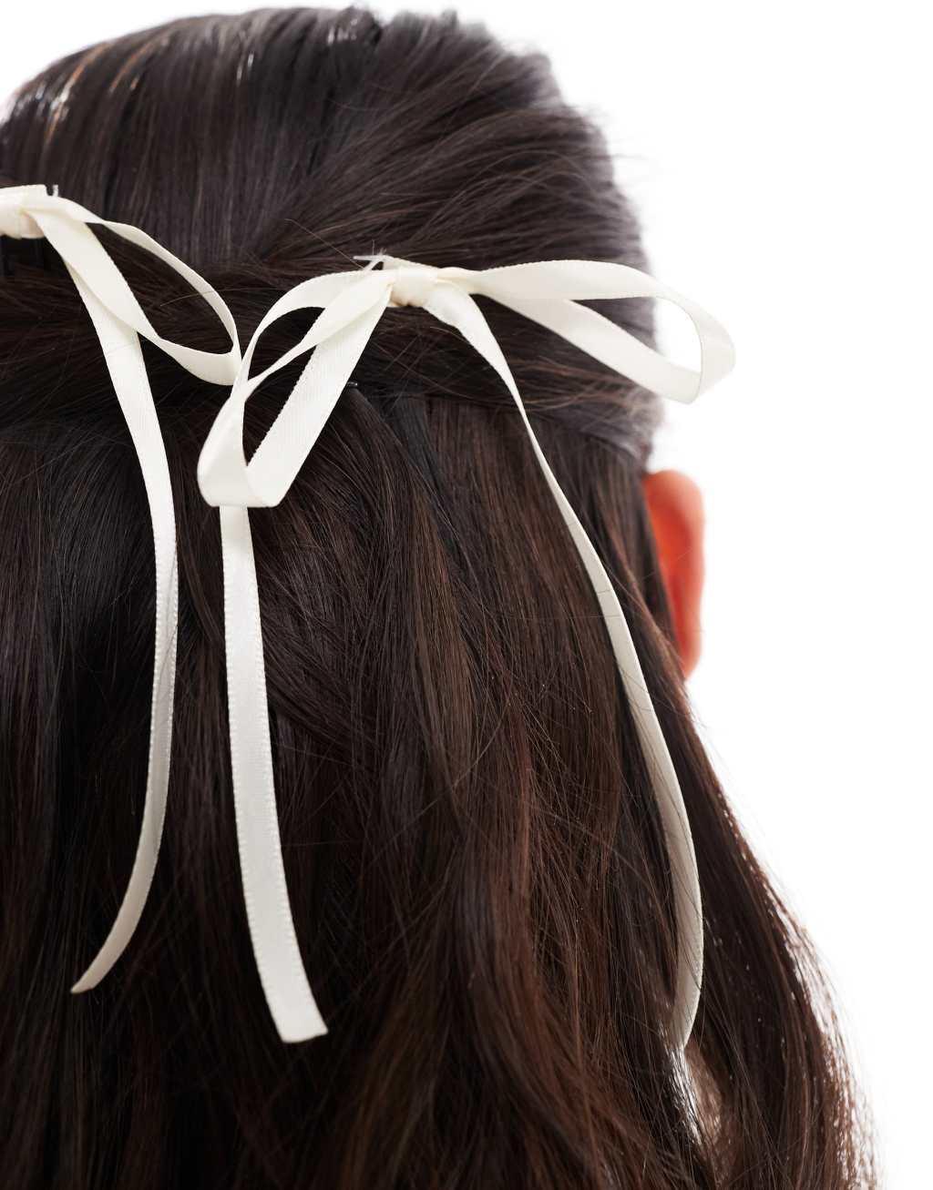 Kaiia bow ribbon hair pins in white Product Image