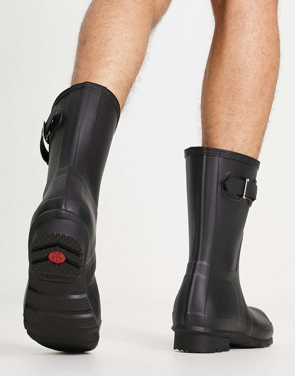 Hunter original short hunter boots in black Product Image