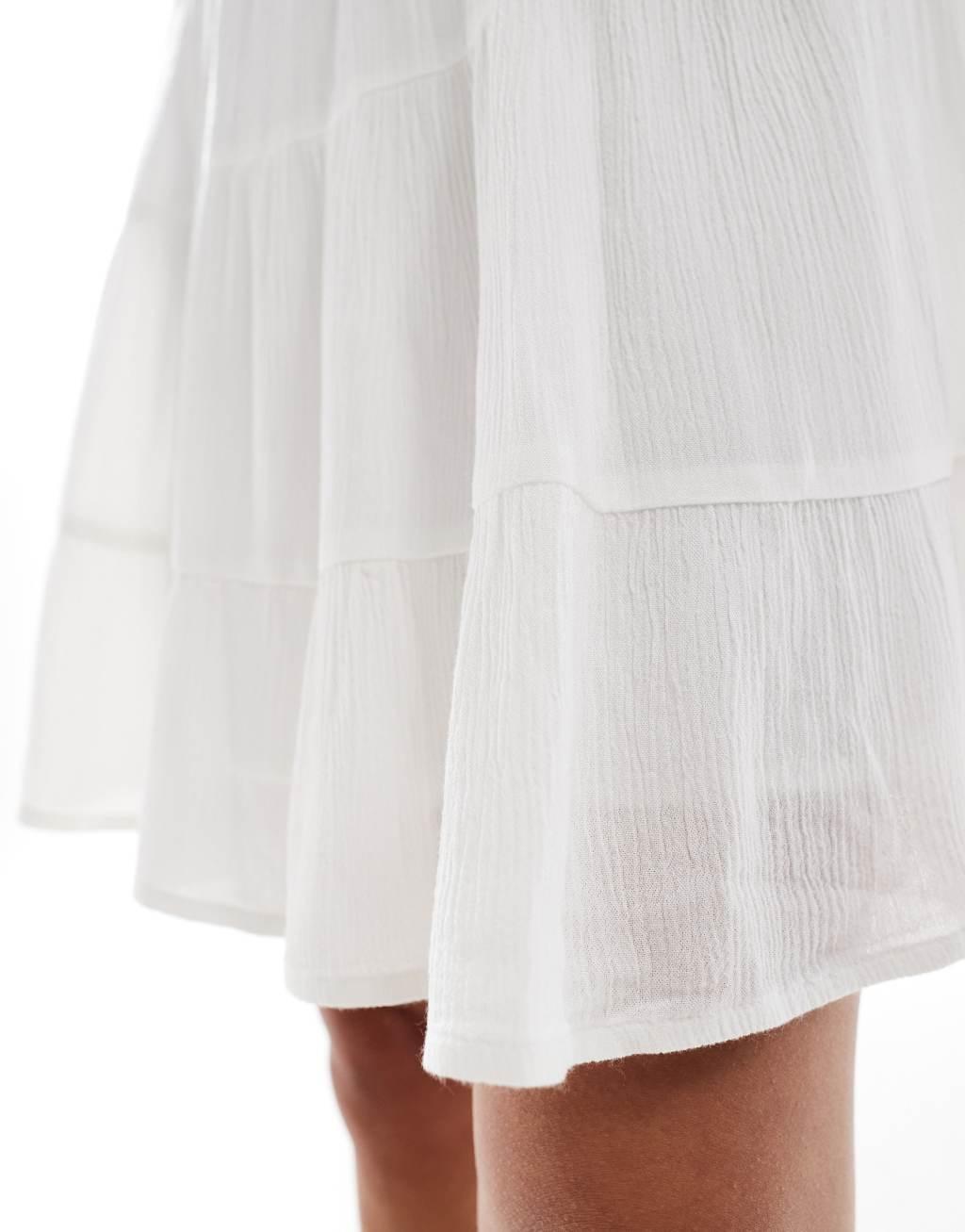 Stradivarius linen look tiered mini skirt in white  Product Image