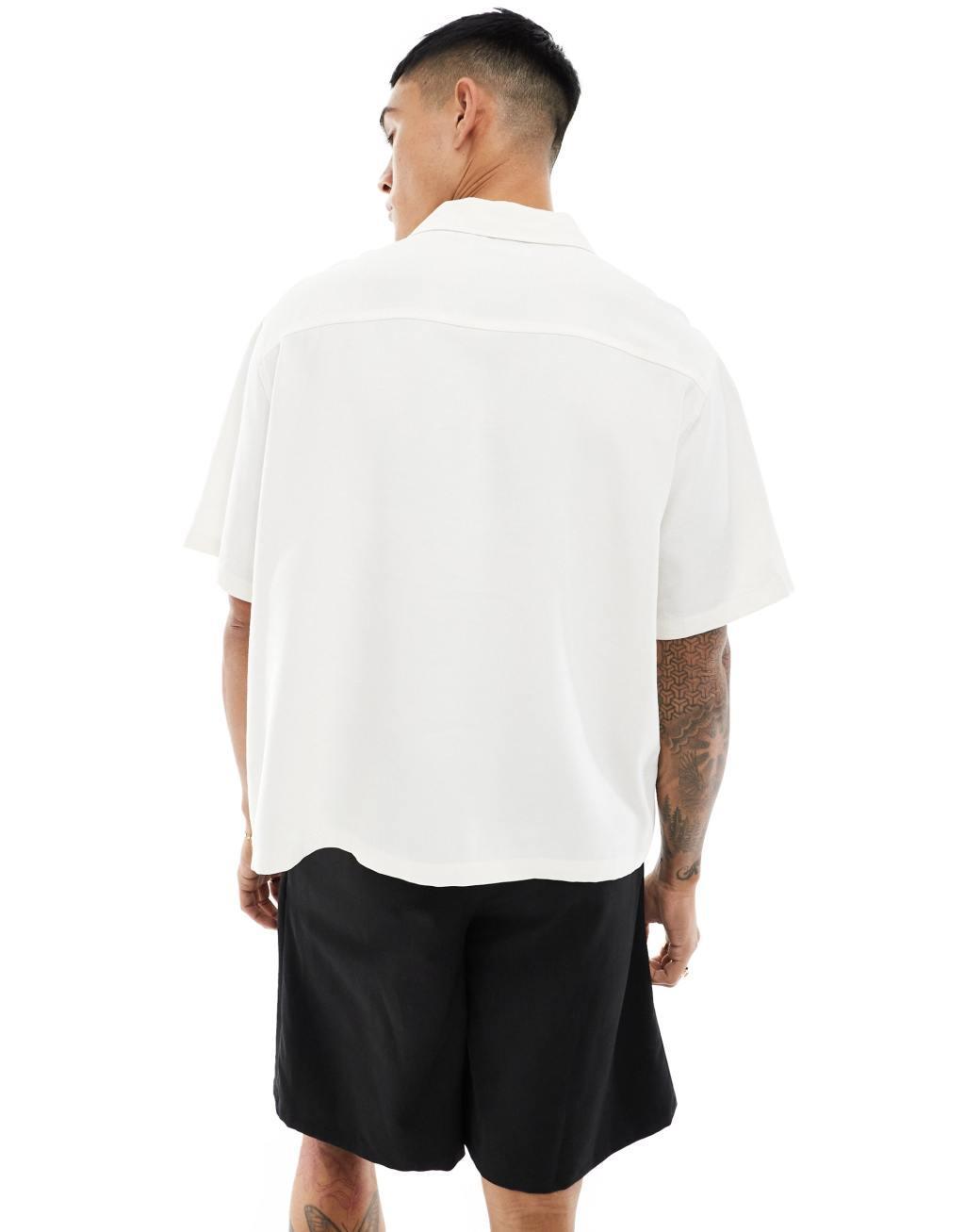 Bershka premium pocket shirt Product Image