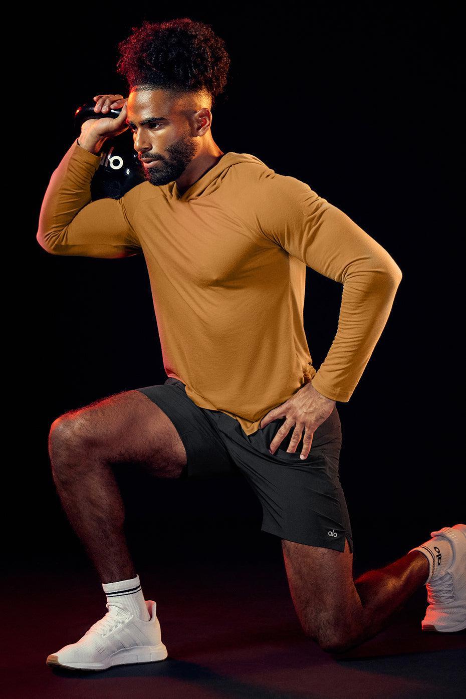 Core Hooded Runner - Toffee Male Product Image