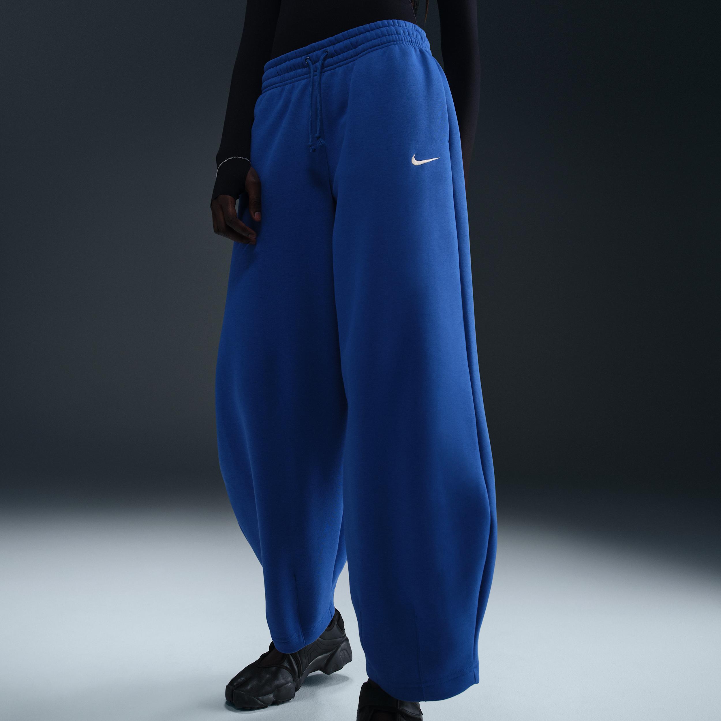 Women's Nike Sportswear Phoenix Fleece Mid-Rise Oversized Tapered Pants Product Image