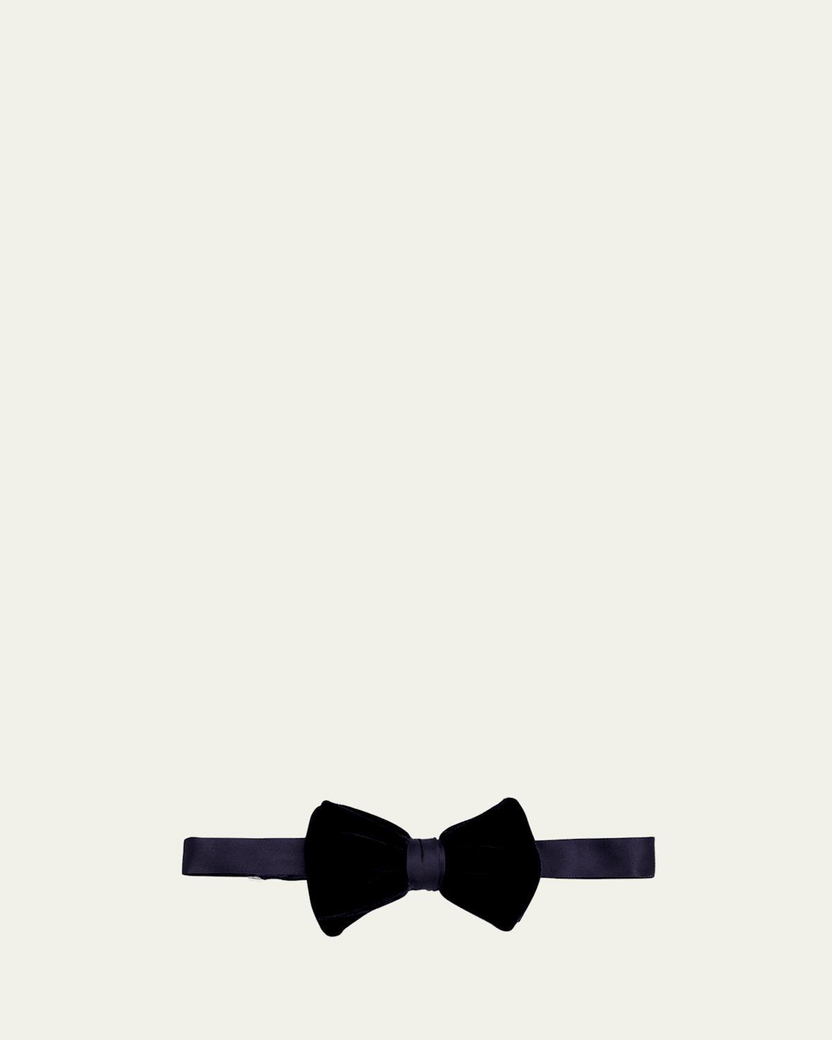 Men's Silk Bow Tie Product Image