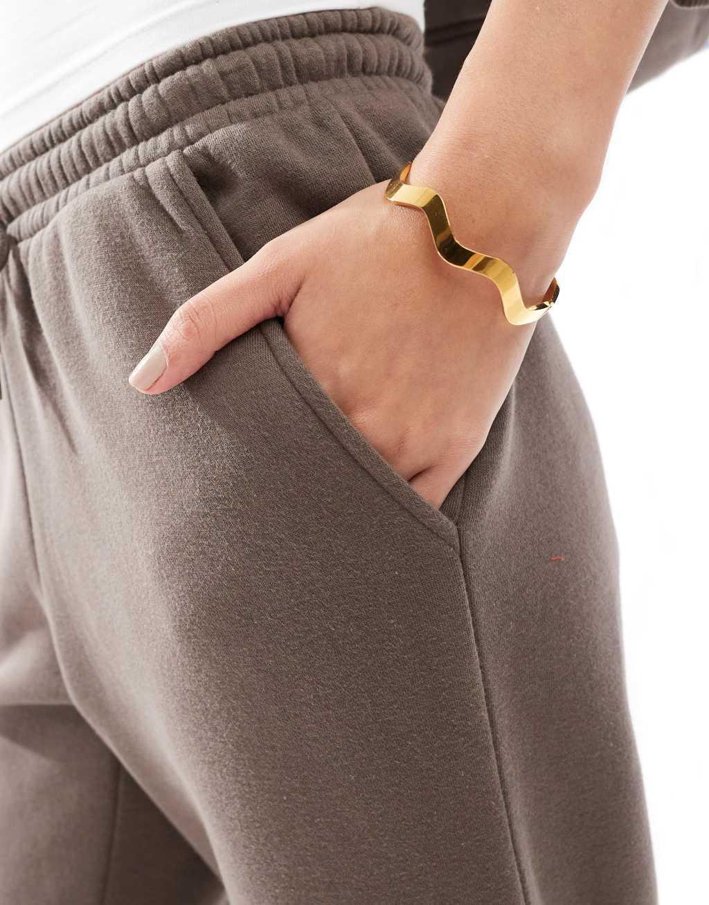 Cotton On essential sweatpants in dark truffle Product Image