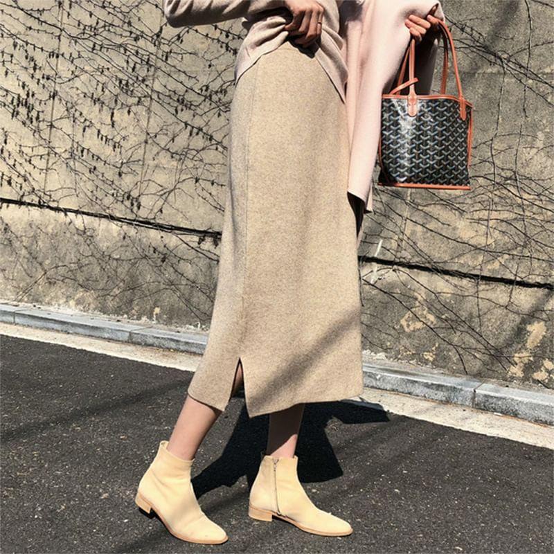 Maternity High Rise Plain Slit Knit Midi Pencil Skirt Product Image