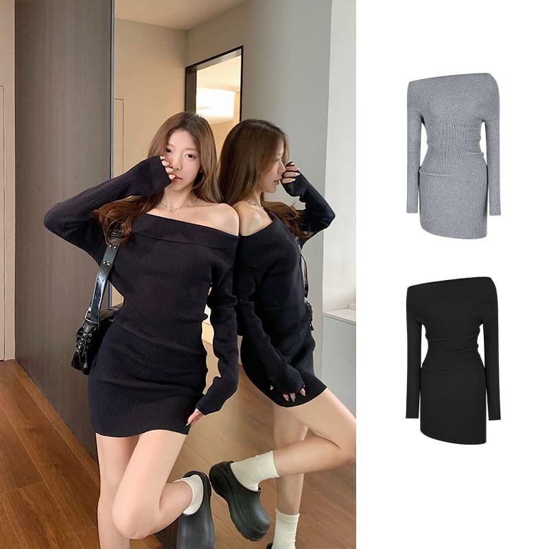 Long-Sleeve Off-Shoulder Plain Ribbed Mini Bodycon Knit Dress Product Image