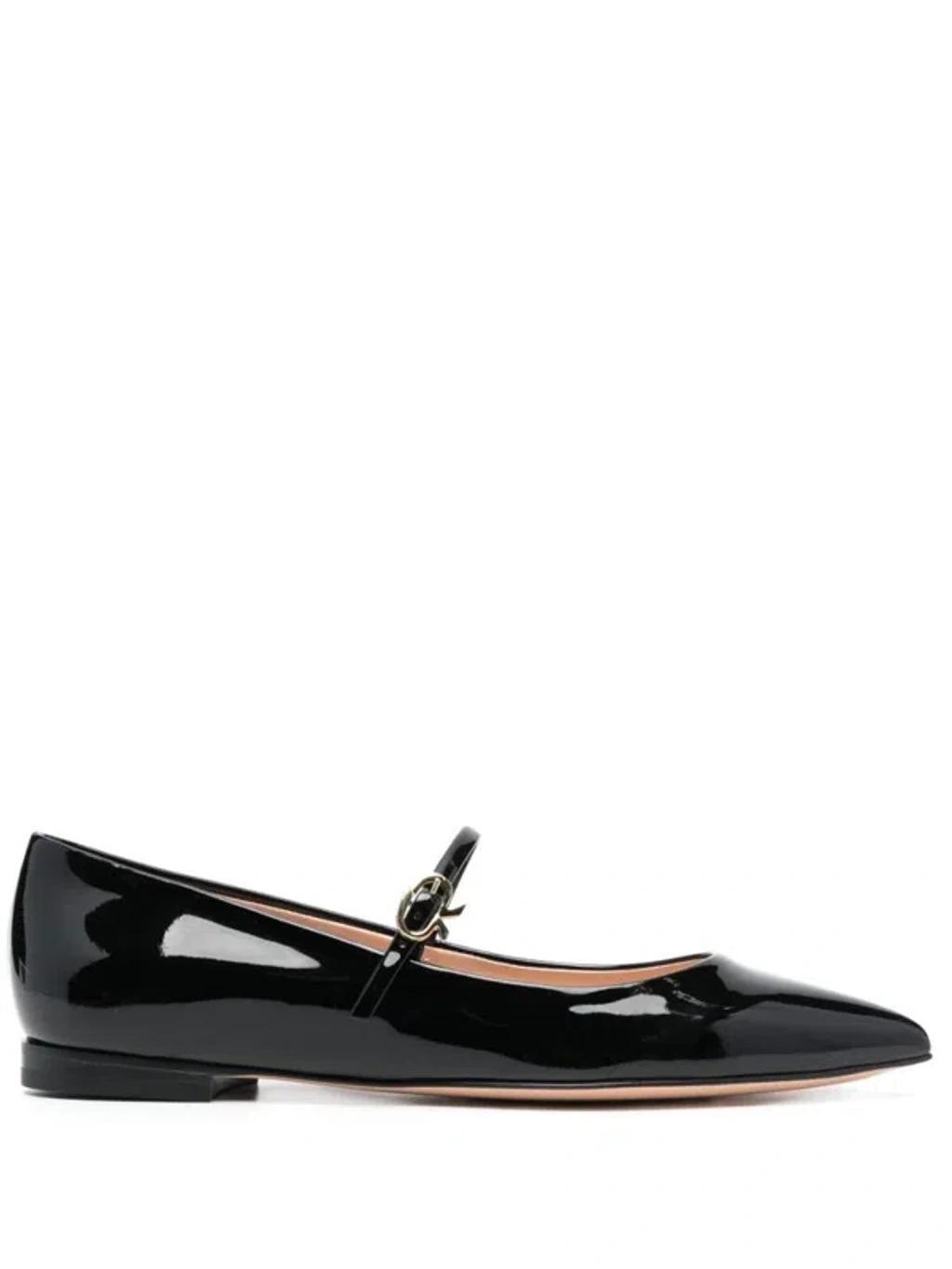 GIANVITO ROSSI Flat Shoes In Black Product Image