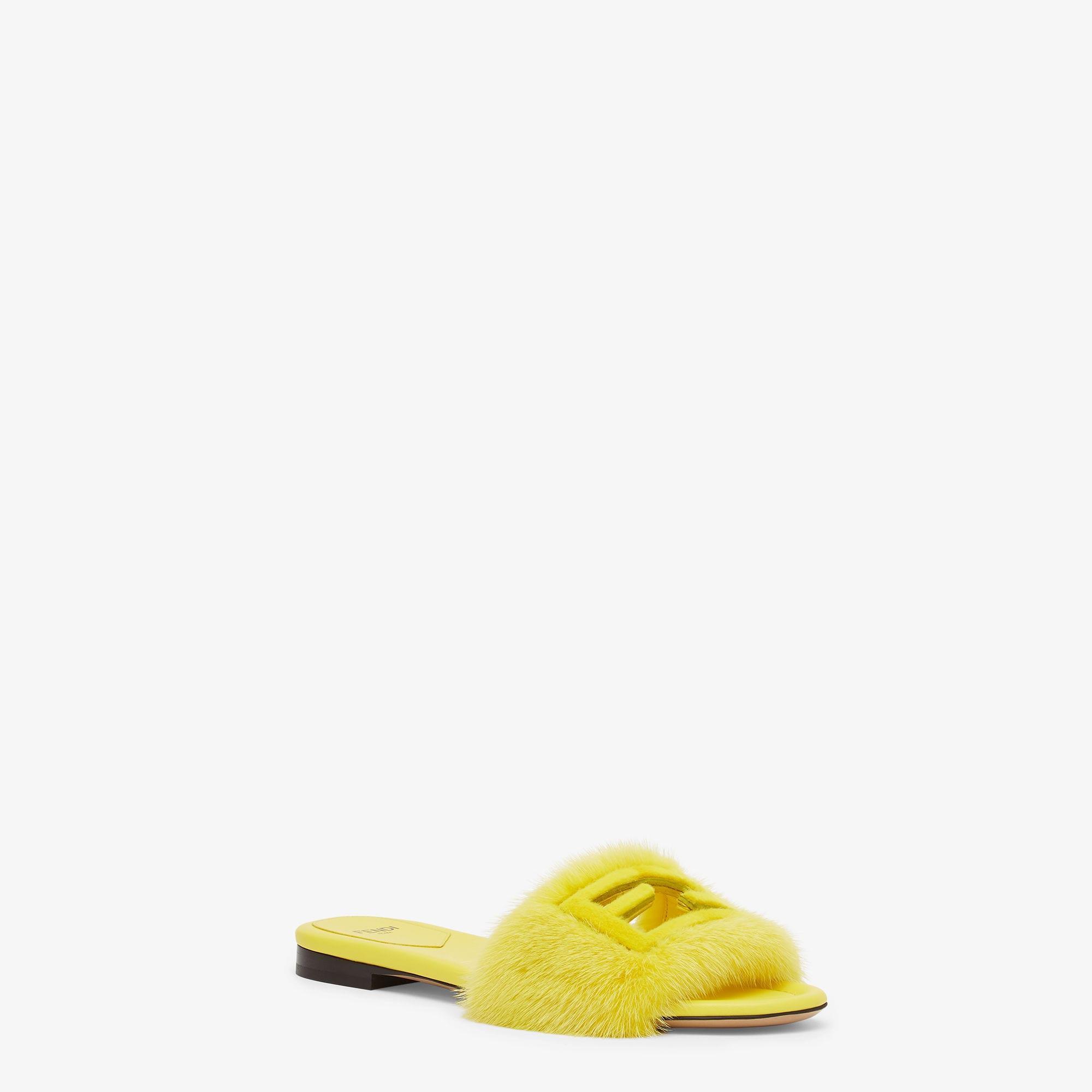 BaguetteYellow mink slides Product Image