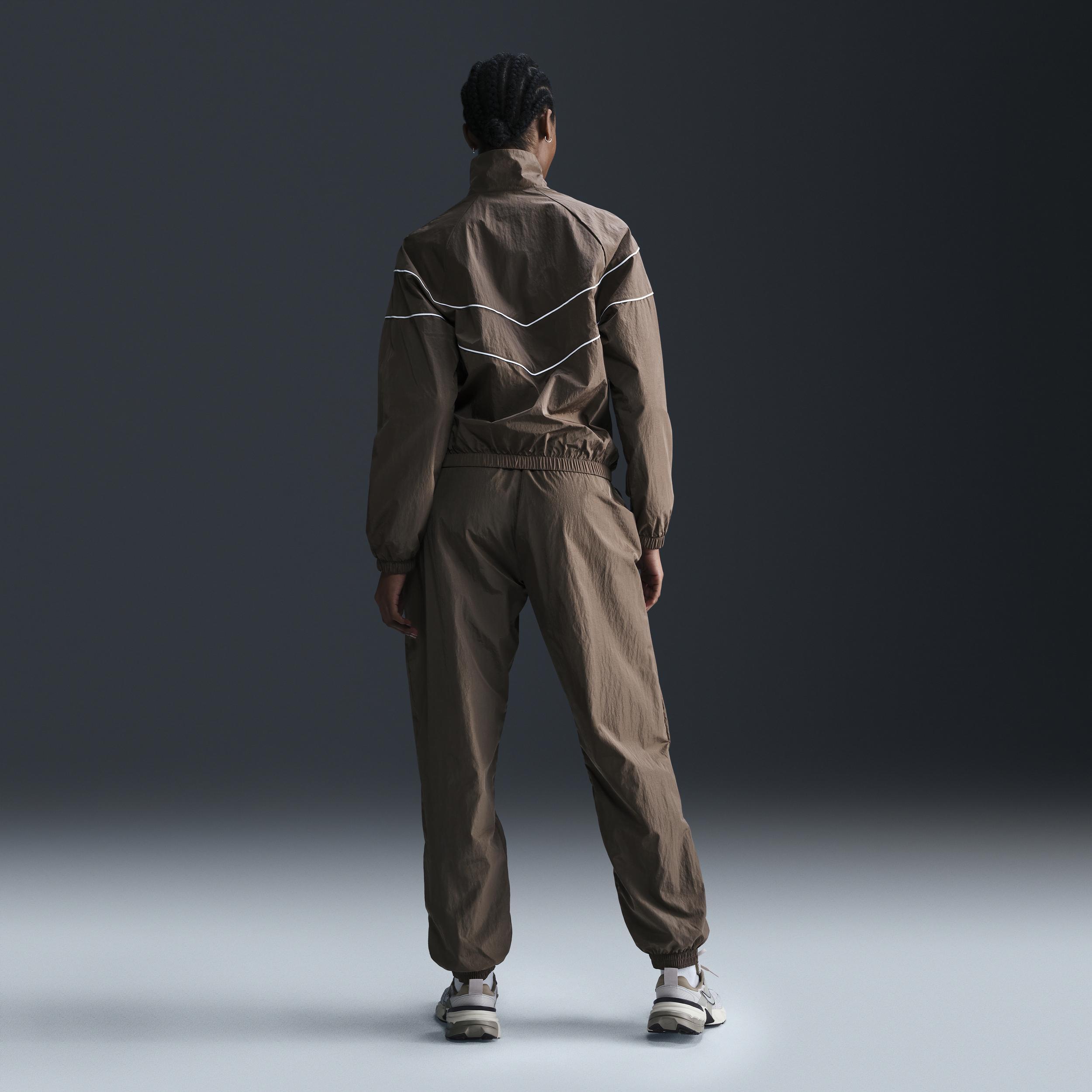 Women's Nike Sportswear Essential Mid-Rise Oversized Woven Jogger Pants Product Image