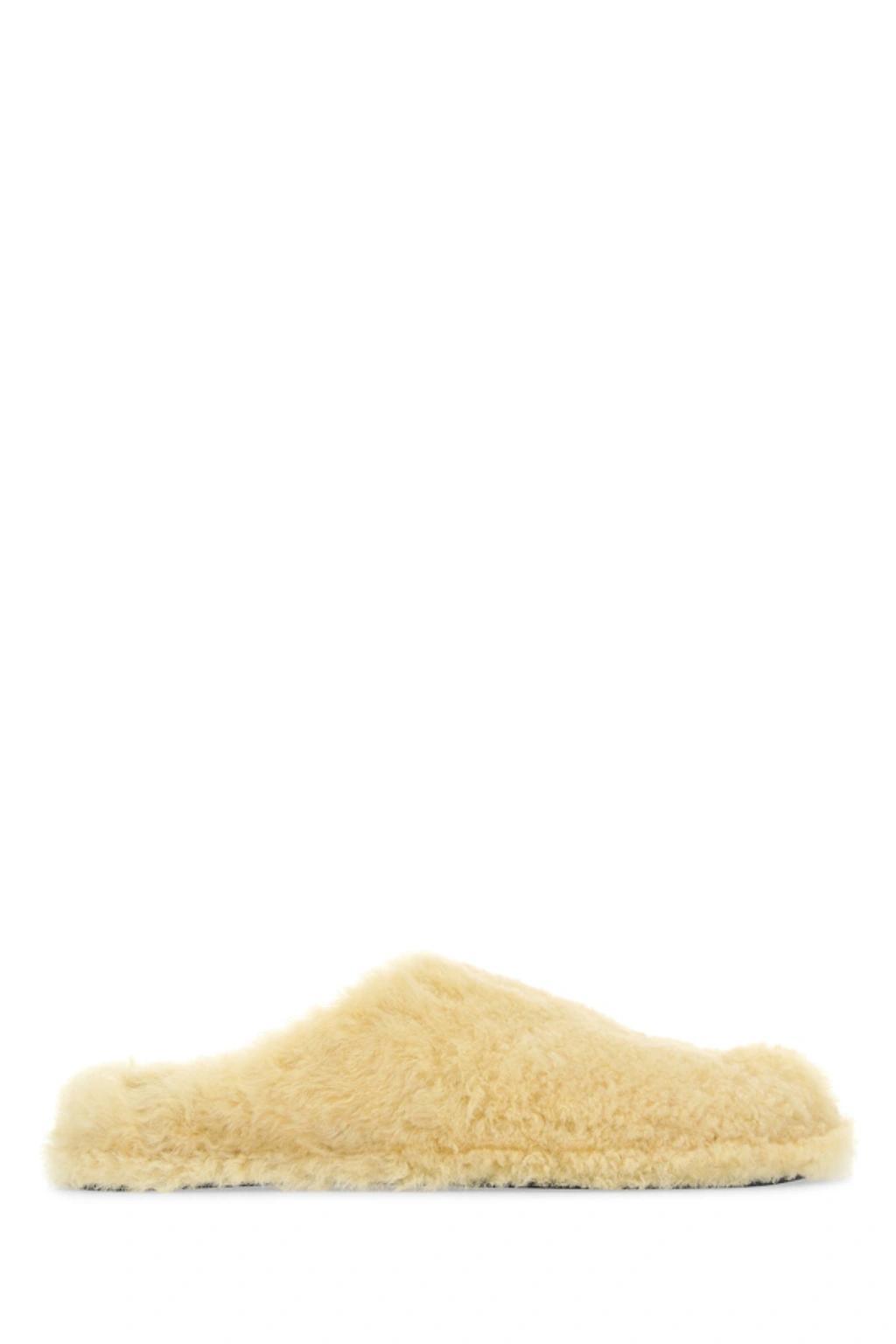 Slippers-40 Nd  Female In Yellow Product Image