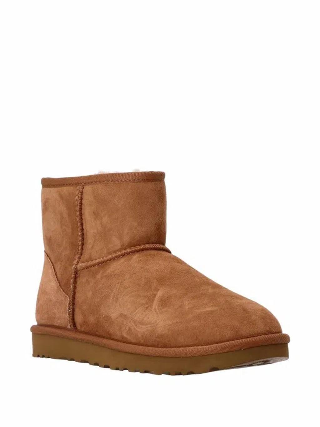 Classic Heritage Mini Ii Sheepskin-lined Suede Boots In Chestnut Product Image