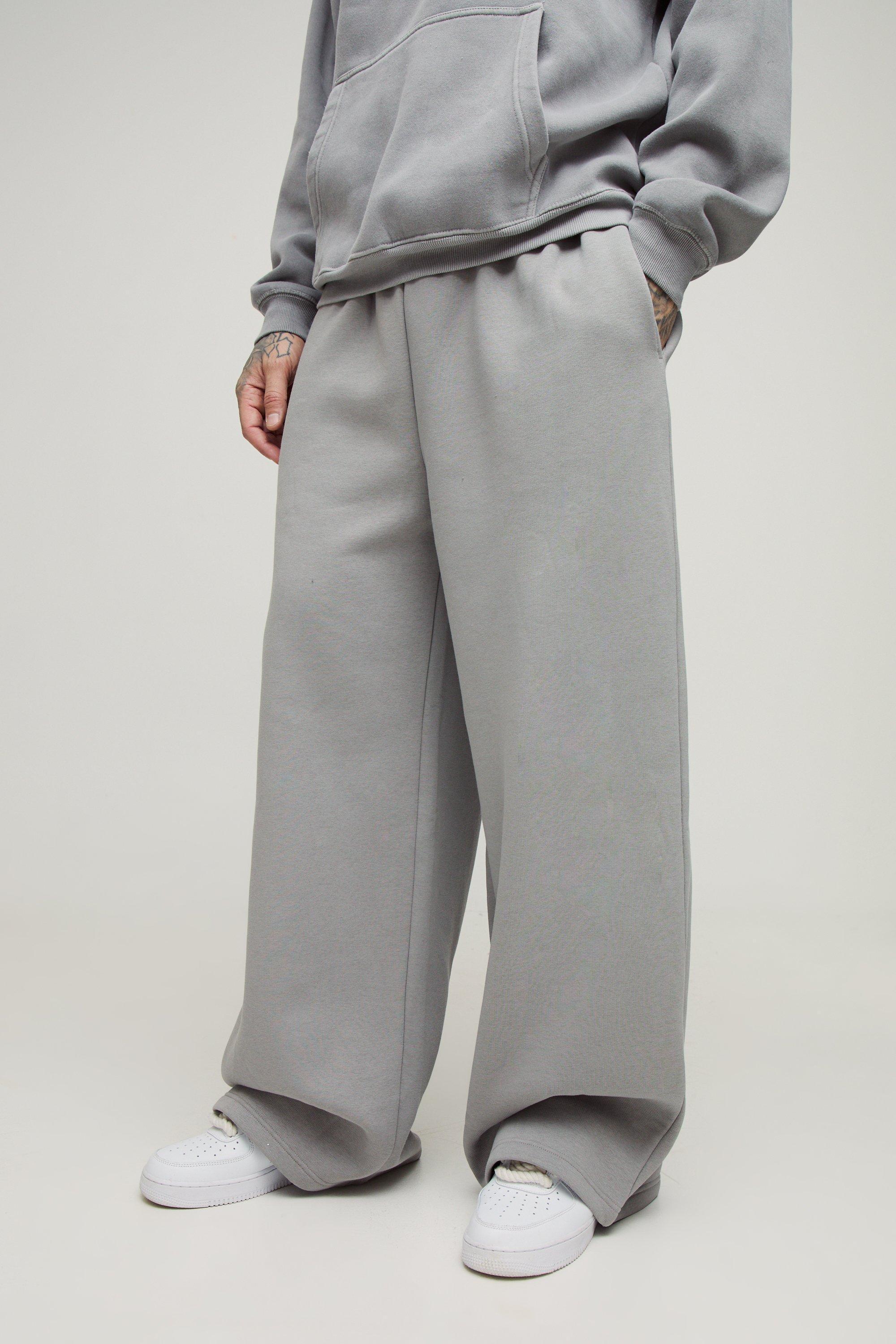 Tall 330GSM Basic Extreme Wide Leg Jogger | boohooMAN USA Product Image