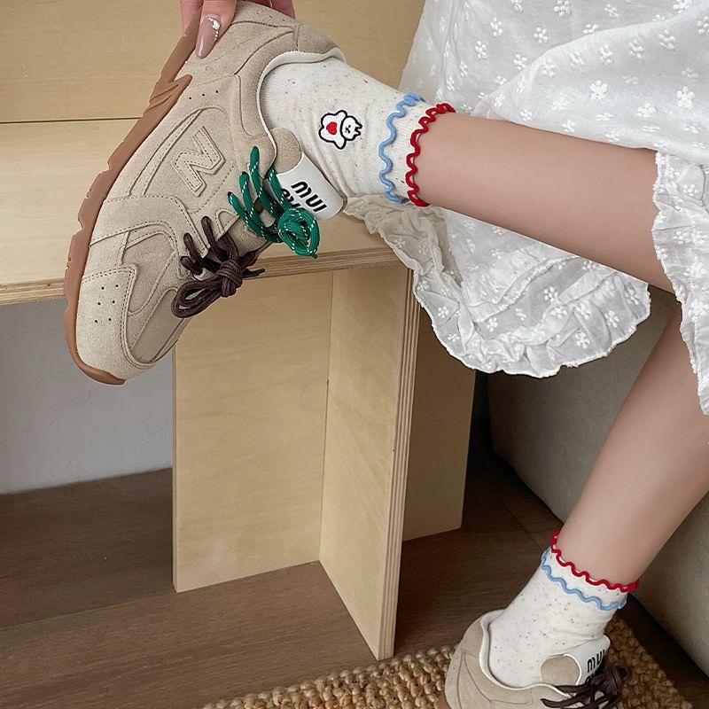 Cartoon Embroidered Lettuce Edge Crew Socks / Letter Embroidered Socks Product Image