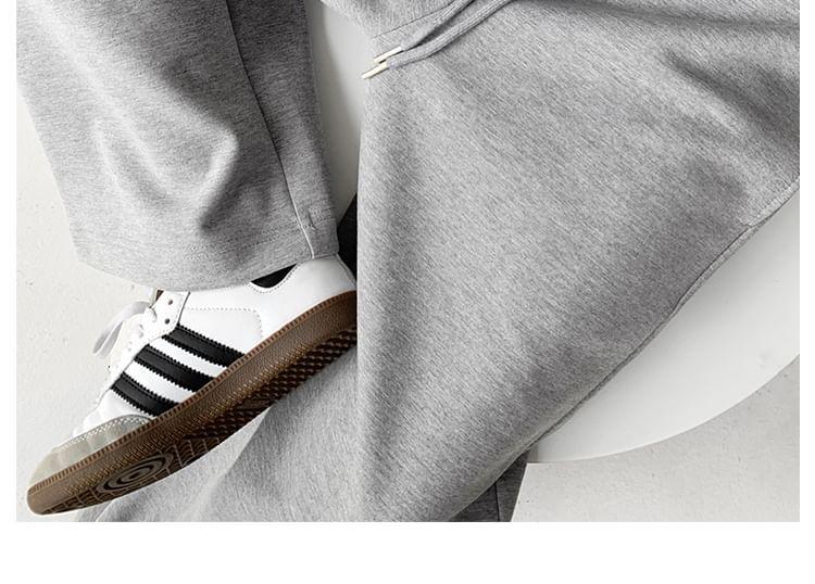 Drawstring Low-Rise Wide-Leg Sweatpants Product Image