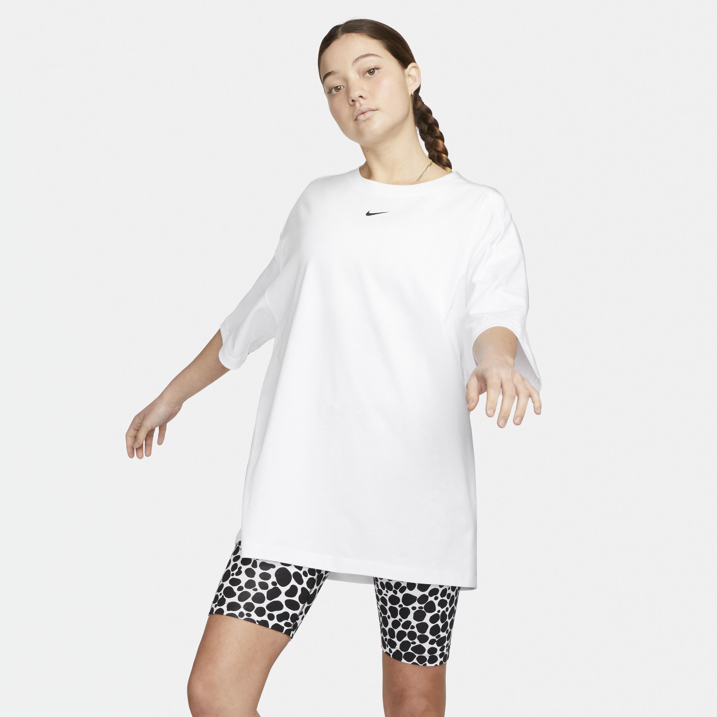 Women's Nike Sportswear Essential Oversized T-Shirt Product Image