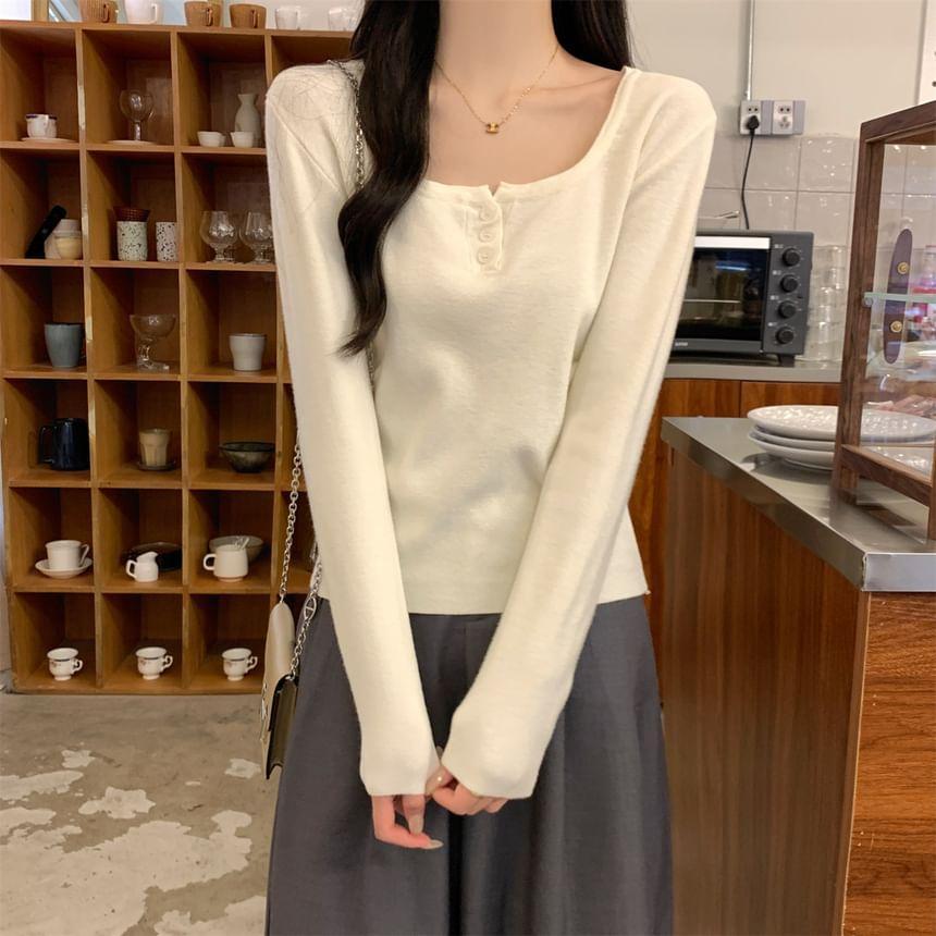 Long Sleeve Scoop Neck Plain Knit Top Product Image