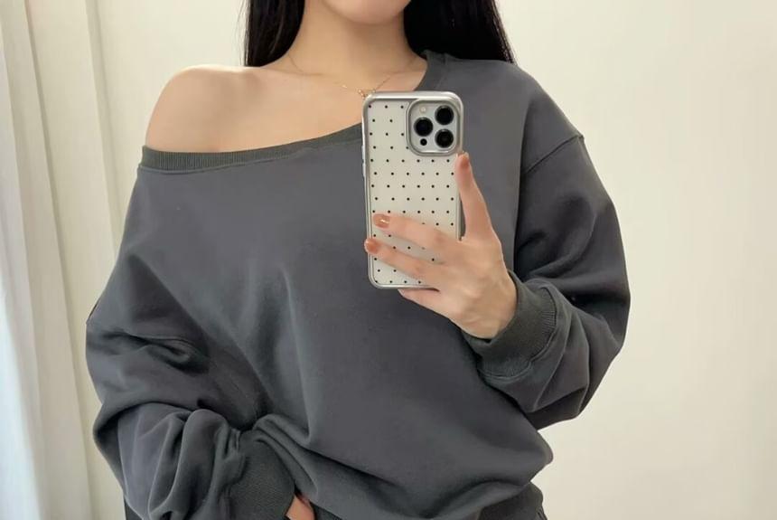 Off-Shoulder Plain Pullover Product Image