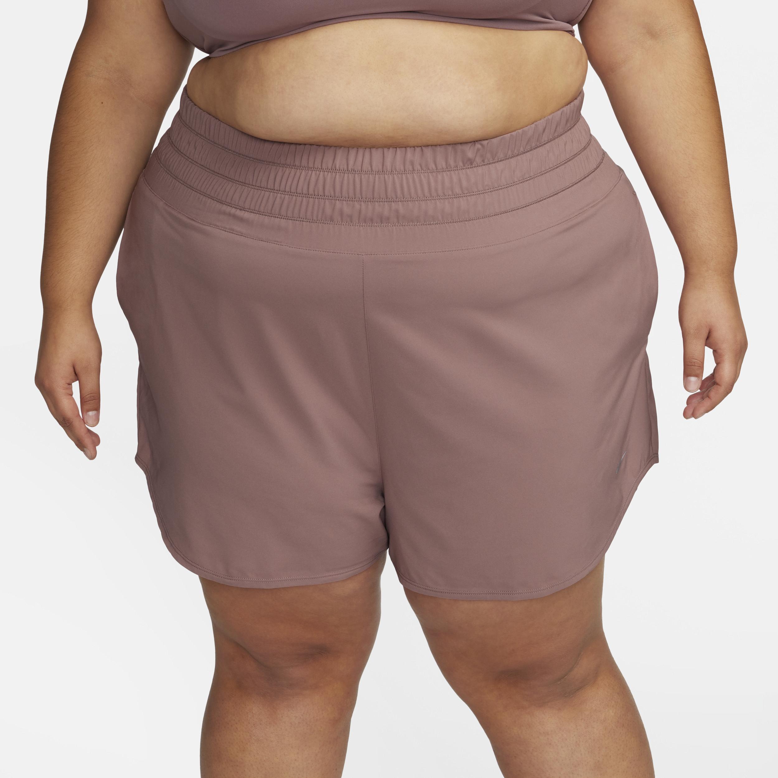 Nike Women's Dri-FIT One Ultra High-Waisted 3" Brief-Lined Shorts (Plus Size) Product Image