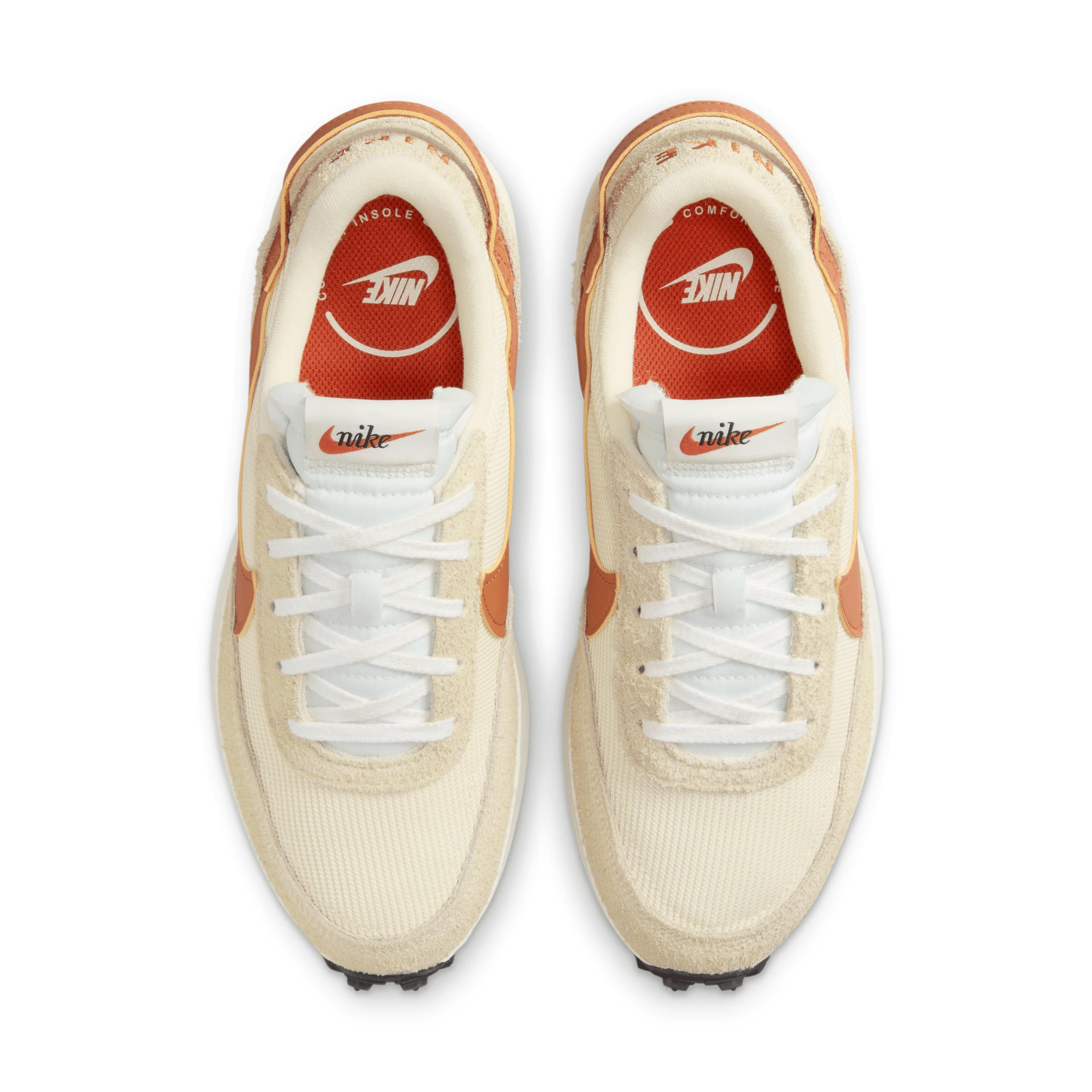 Nike Women's Waffle Debut Vintage Shoes Product Image