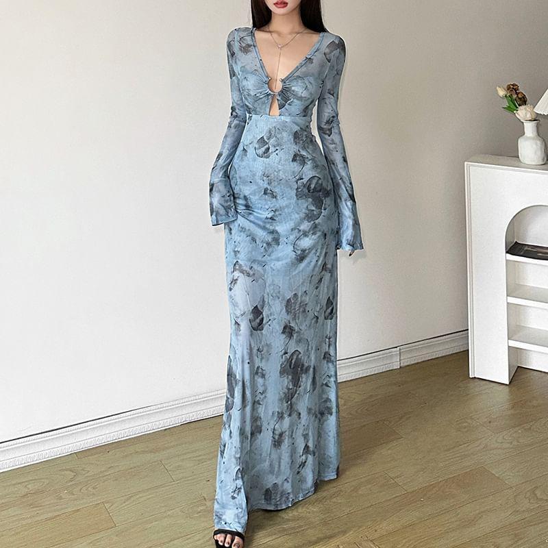 Long-Sleeve V-Neck Cutout Maxi A-Line Dress Product Image