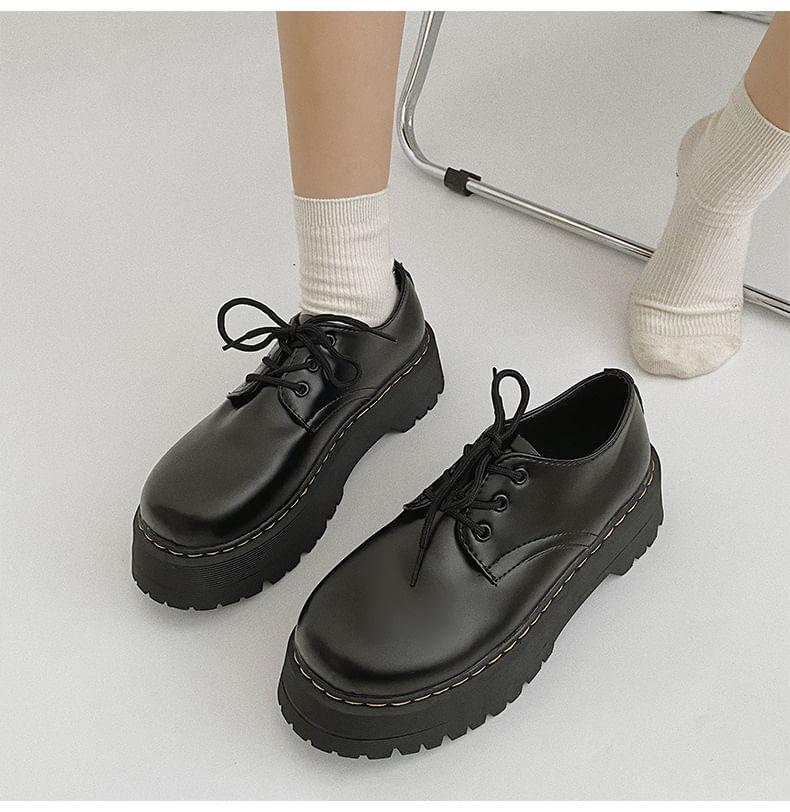 Platform Lace-Up Dress Shoes Product Image