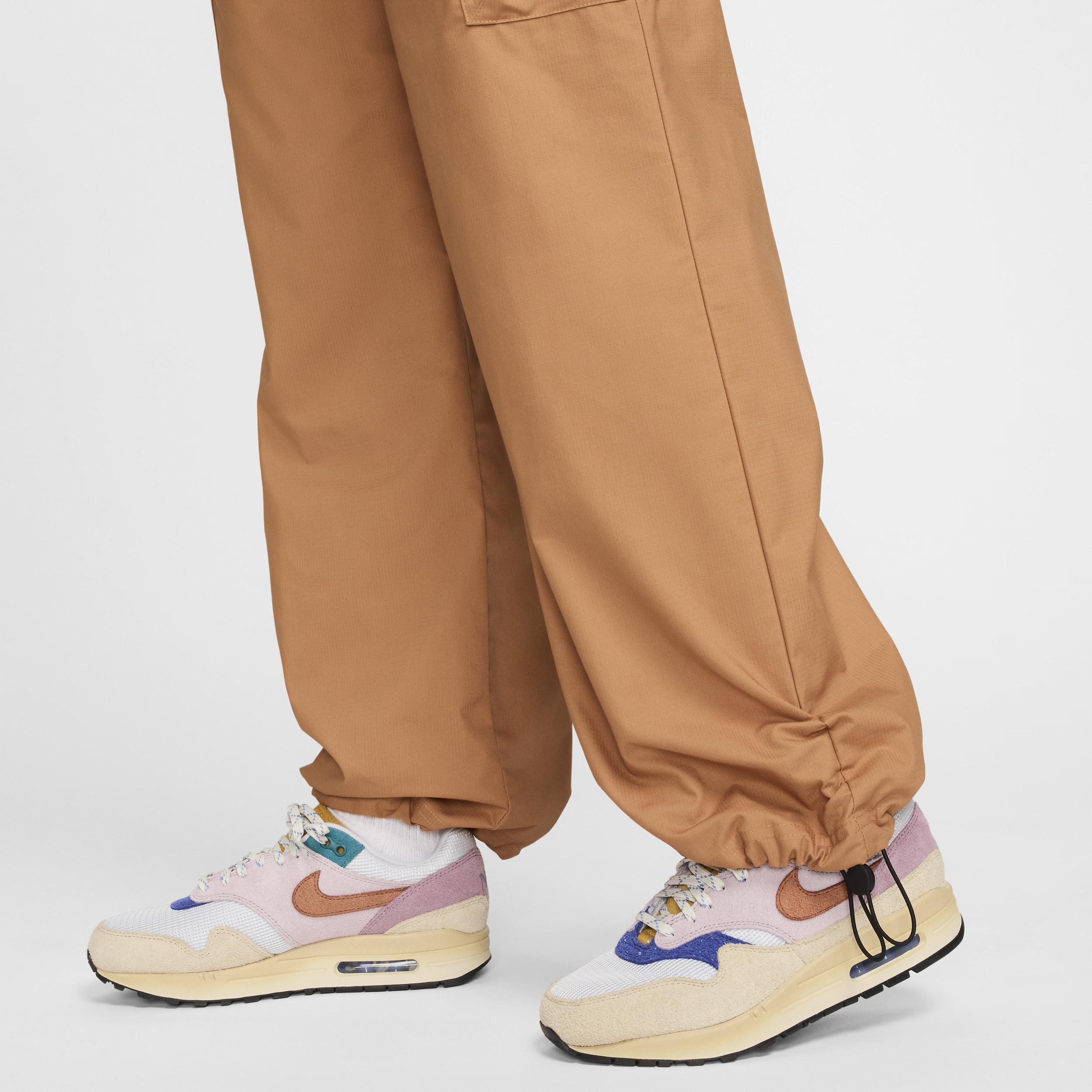 Women's Nike Sportswear Everything Wovens Mid-Rise Cargo Pants Product Image