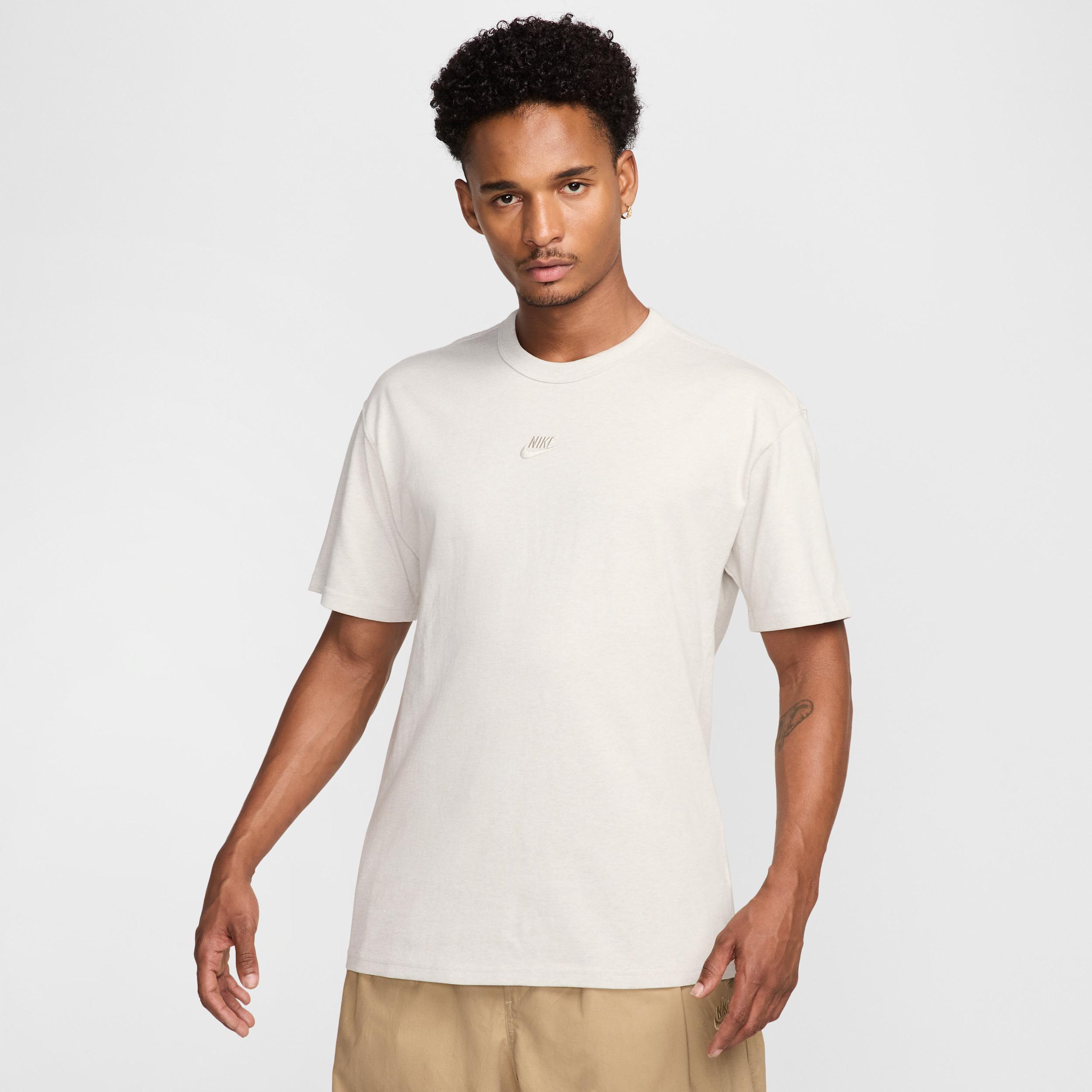 Nike Sportswear Premium Essentials Men's T-Shirt Product Image