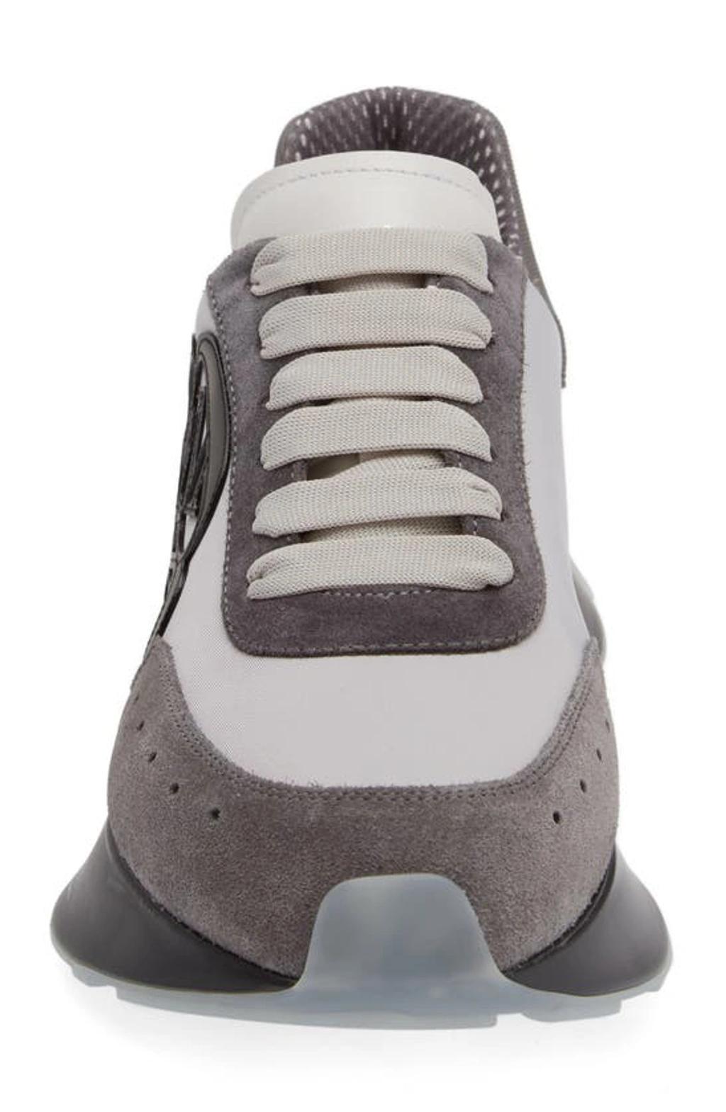 Sprint Runner Low-top Sneakers In White Product Image