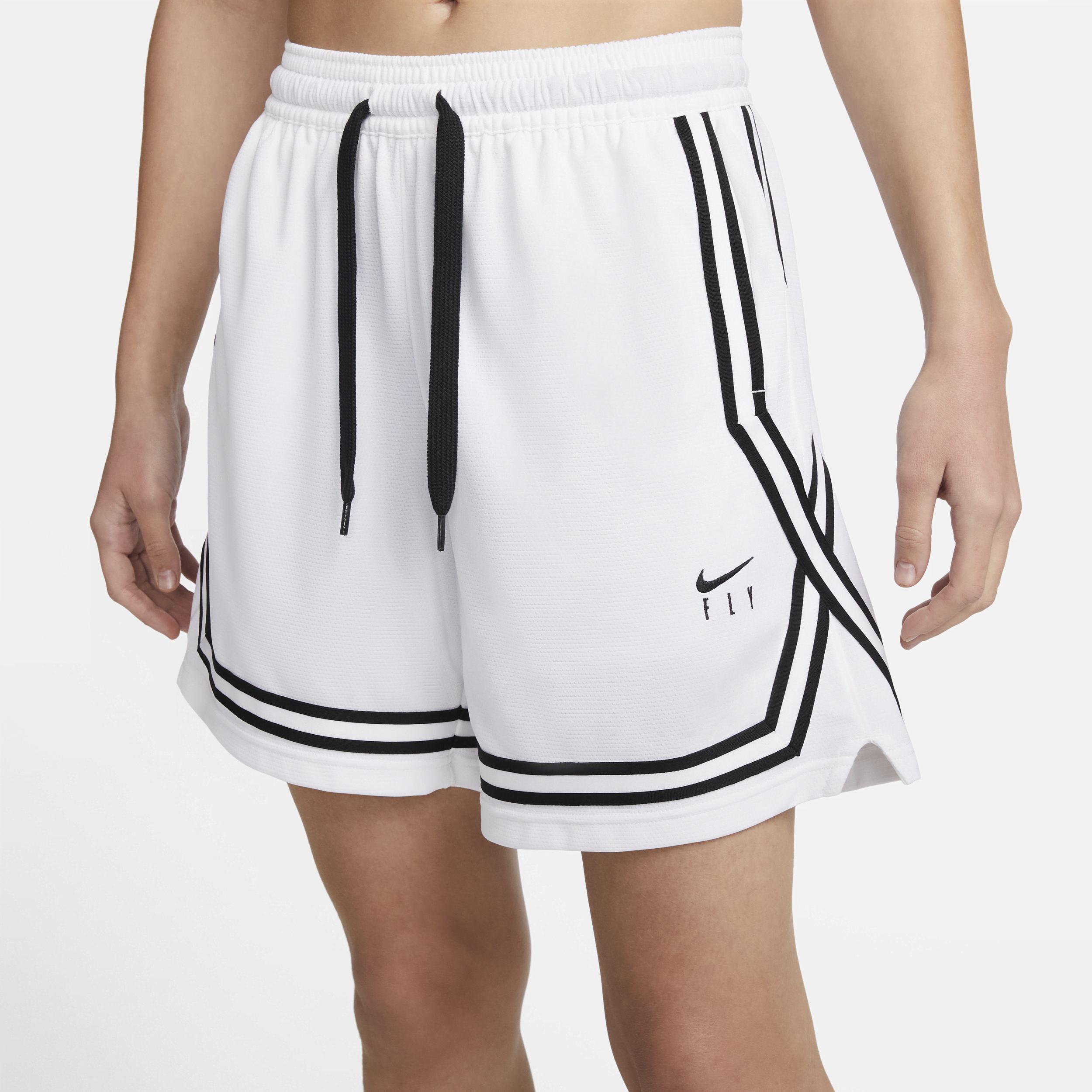 Nike Women's Fly Crossover Basketball Shorts Product Image