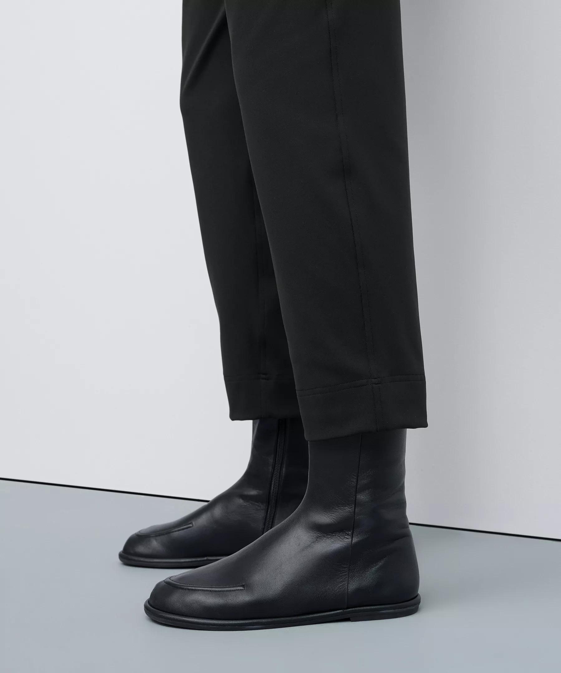 Tapered-Leg Mid-Rise Pant 7/8 Length *Luxtreme Product Image