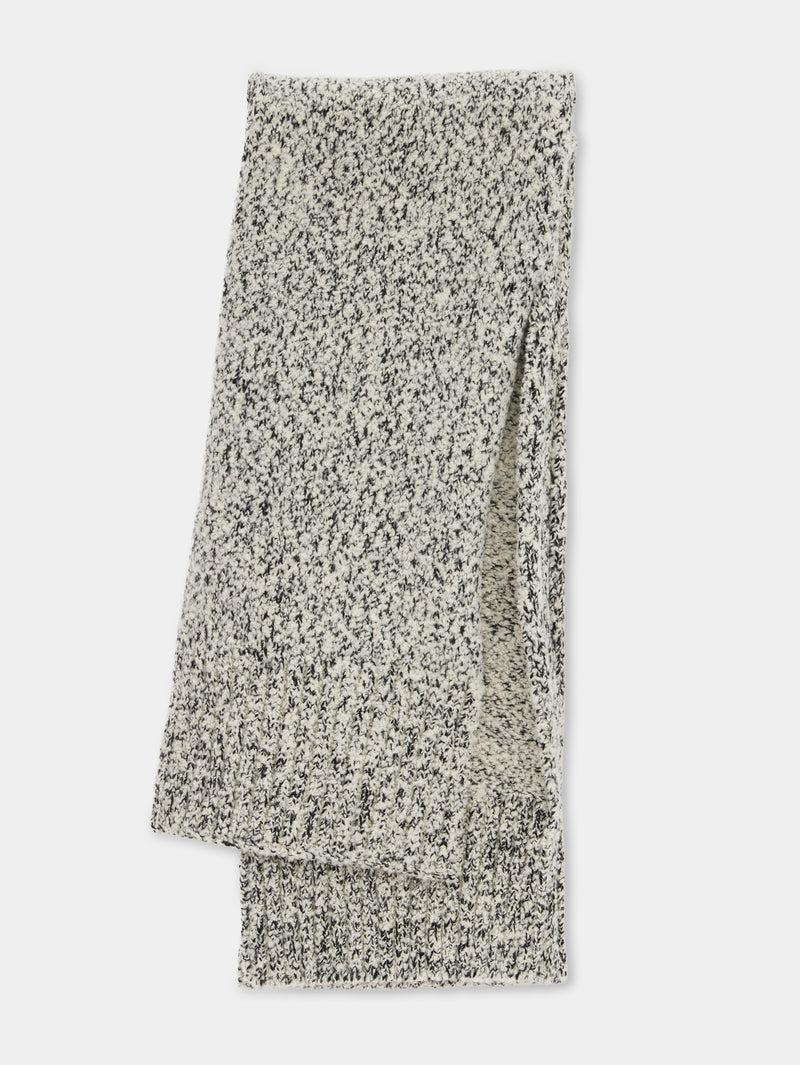 SCARF IN WOOL AND CASHMERE Product Image