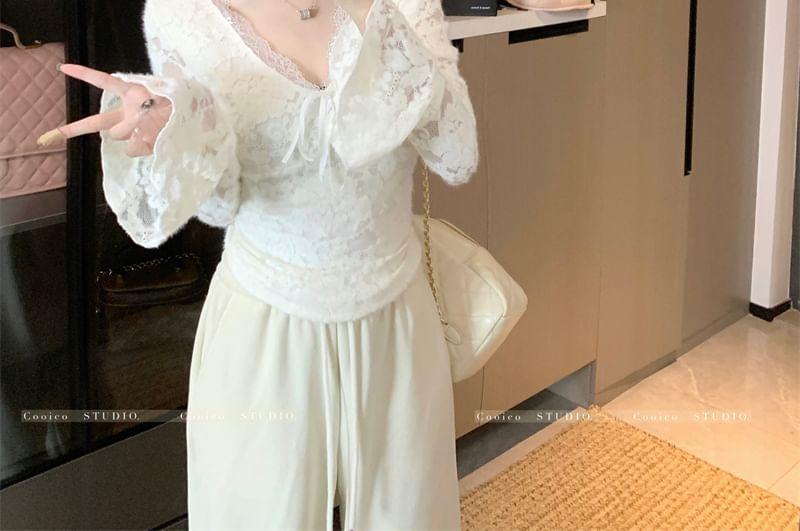 Flared-Sleeve V-Neck Floral Lace Blouse Product Image