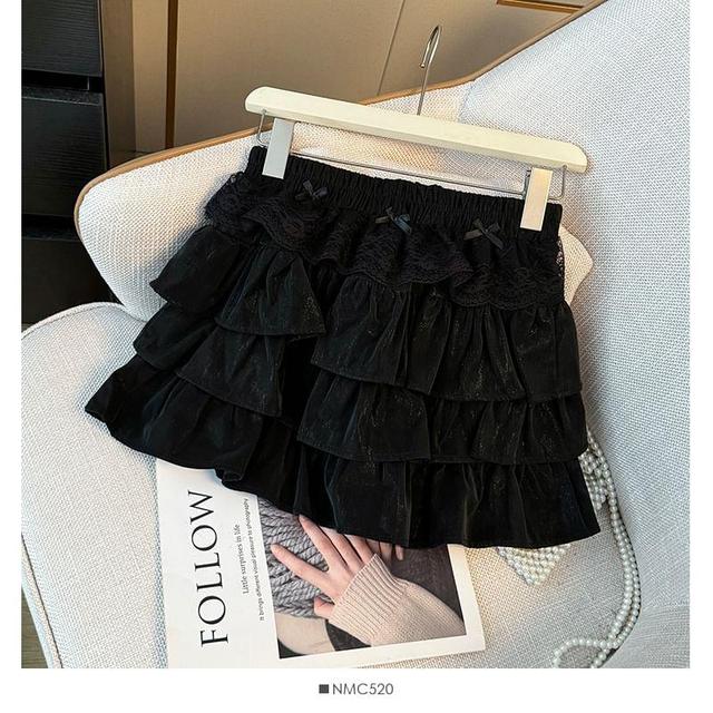 Layered Lace-Trim Mini Skirt Product Image