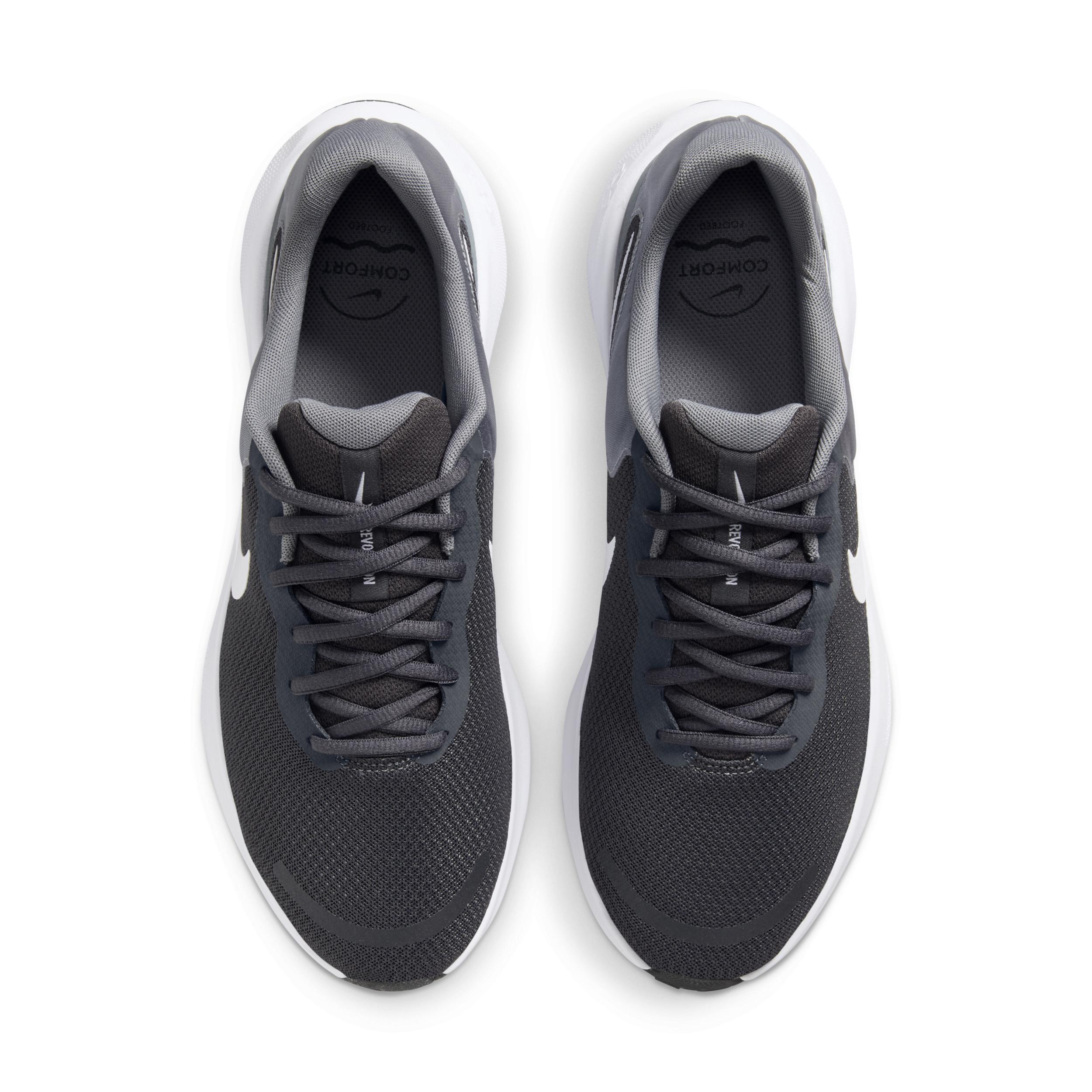 Nike Men's Revolution 7 Road Running Shoes Product Image