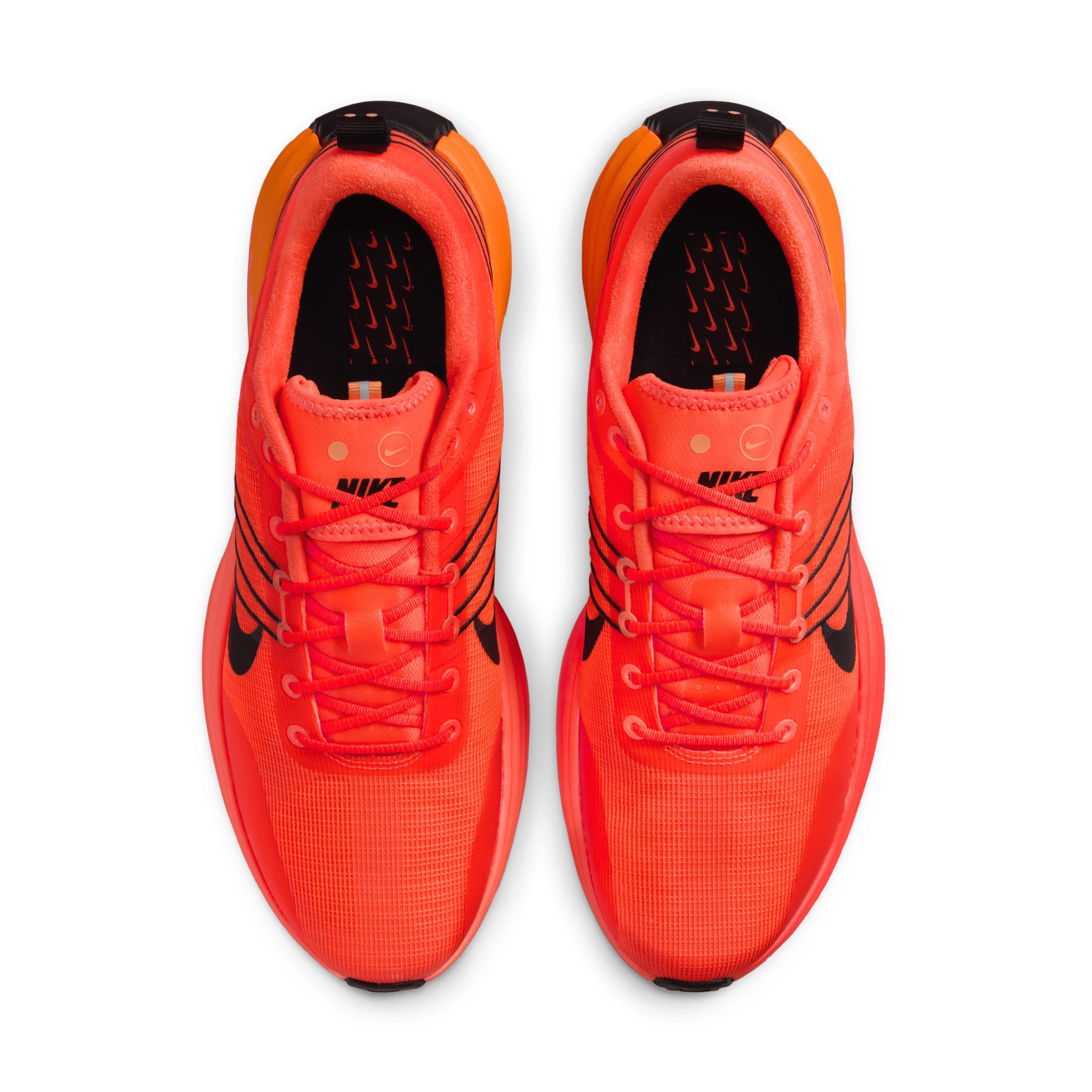 Nike Men's Lunar Roam Shoes Product Image