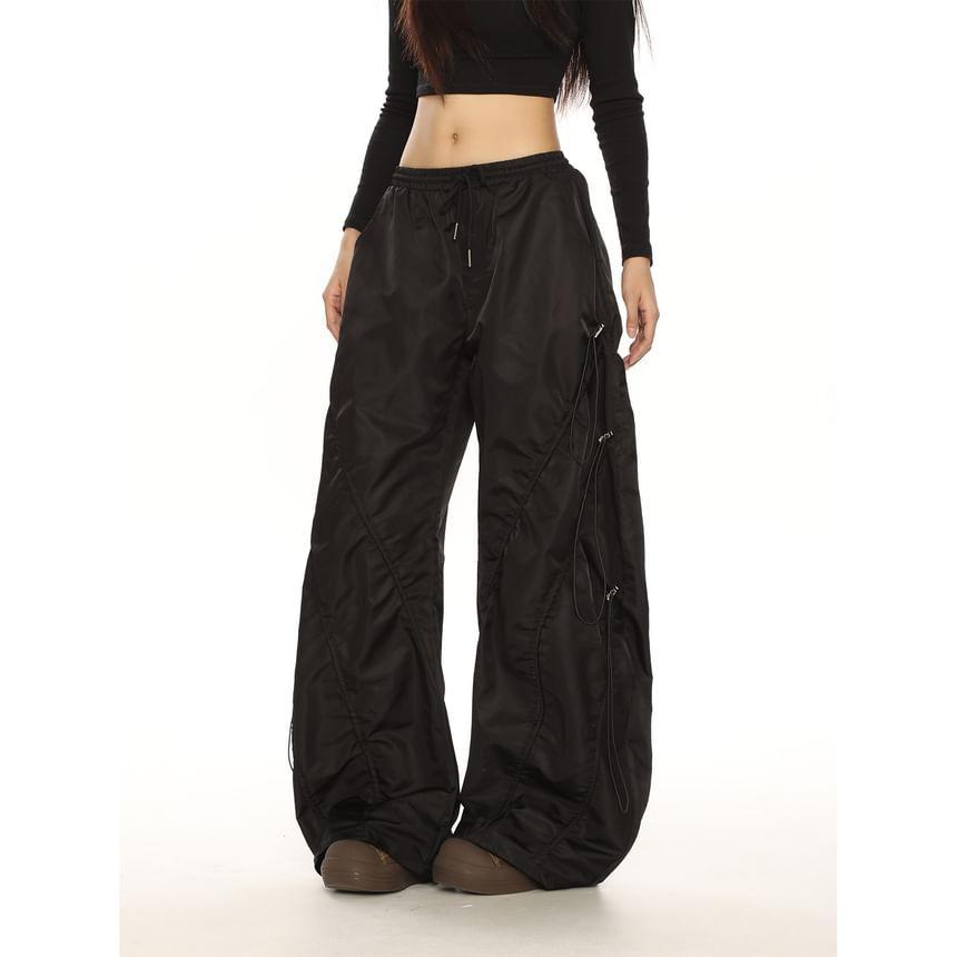 Drawstring Waist Plain Wide Leg Cargo Pants Product Image