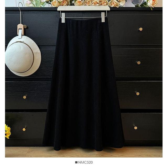 Basic High-Rise A-Line Skirt Product Image